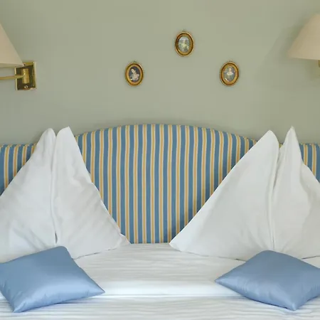 Schloss Leonstain Hotel Portschach am Woerthersee