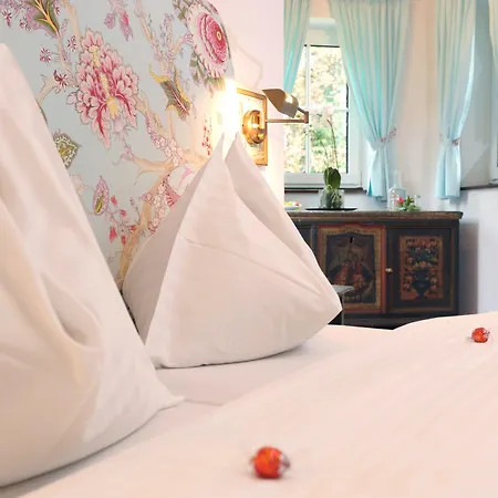 Schloss Leonstain 4*