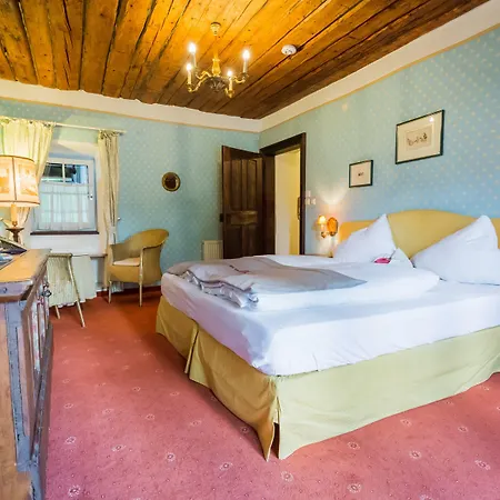 Schloss Leonstain Hotel Portschach am Woerthersee