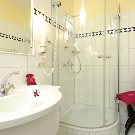 Schloss Leonstain Portschach am Woerthersee