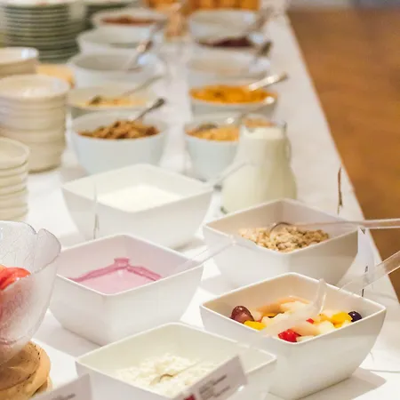 Schloss Leonstain Portschach am Woerthersee