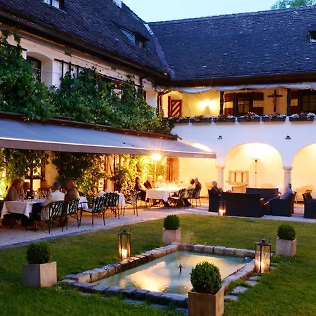 Schloss Leonstain Hotel 4*