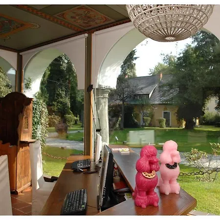 Hotel Schloss Leonstain 4*