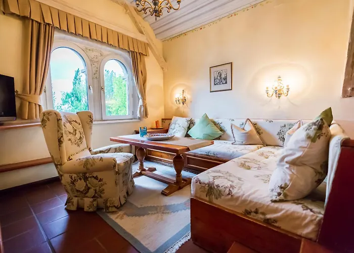 Schloss Leonstain Hotel