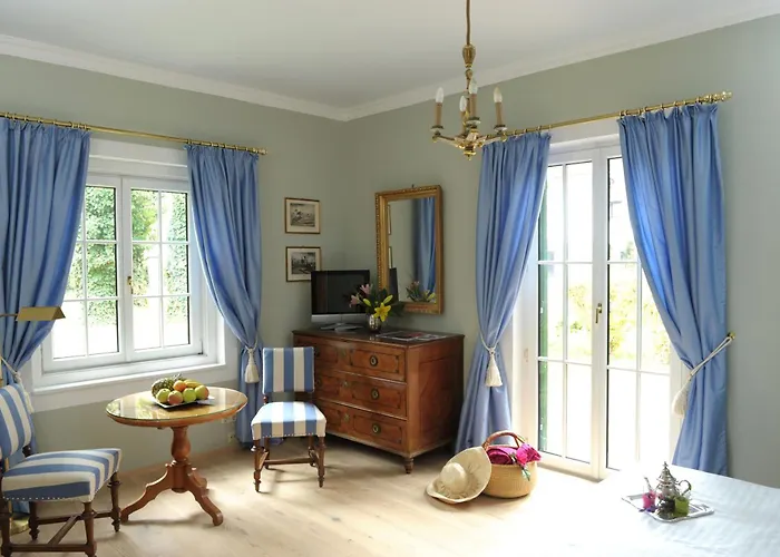 Schloss Leonstain Portschach am Woerthersee