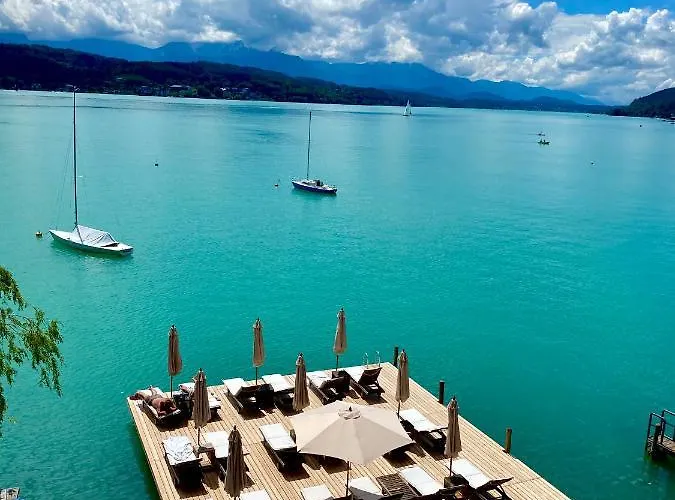 Hotel Schloss Leonstain 4*