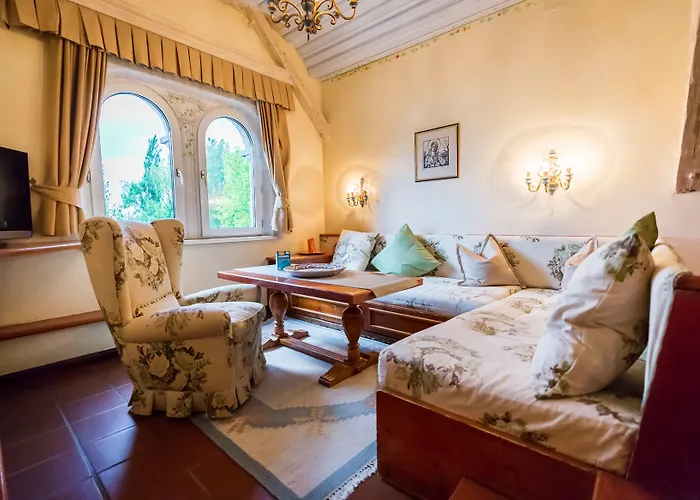 Schloss Leonstain Hotel Portschach am Woerthersee