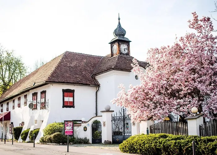 Schloss Leonstain Hotel 4*